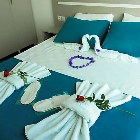 Yelken Apartahotel 4*