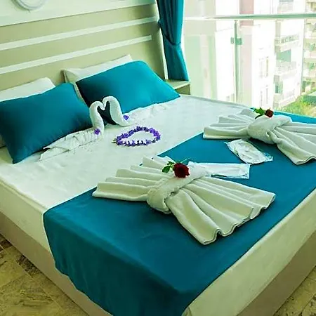 Yelken Aparthotel 4*